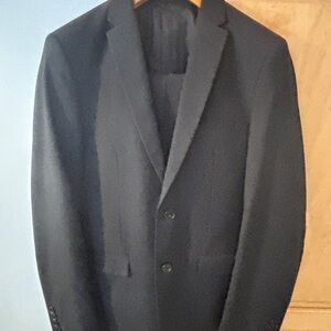 Classic Black Men's 2-Piece Suit